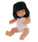 Poupée fille asiatique avec cheveux noirs poupee